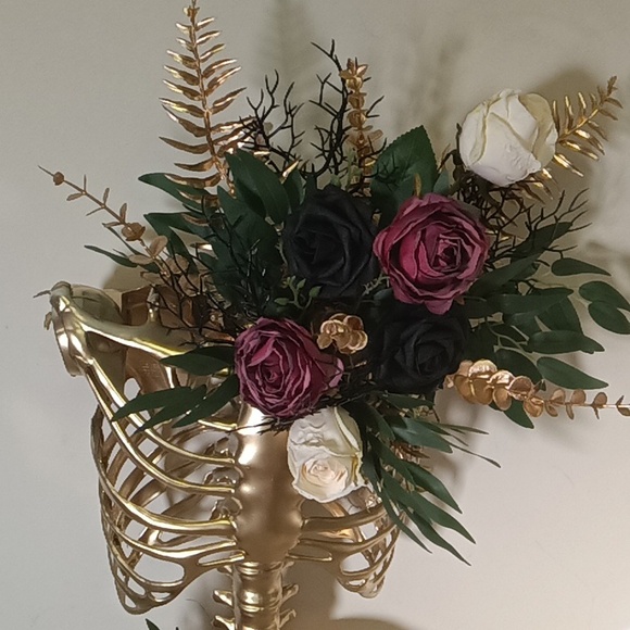 Gothic Skeleton Floral Wall Decor - Picture 2 of 5